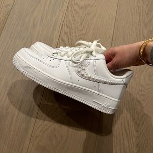 Custom AF1s with pearls on swoosh size 8